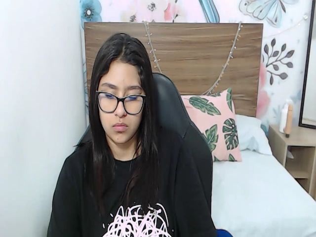 Live sex webcam photo for Hasna_20 #271364251
