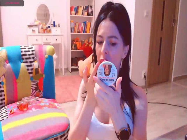 Live sex webcam photo for HotCoffeeGirl #271370374