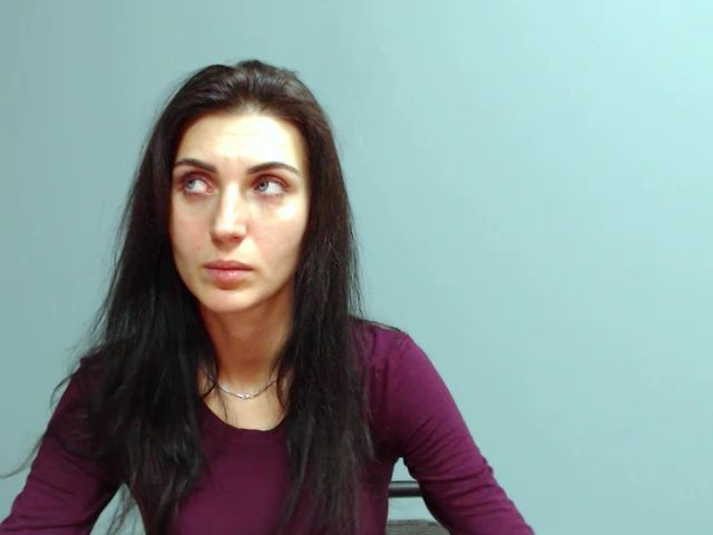 Live sex webcam photo for Miss_Vivian #271370099