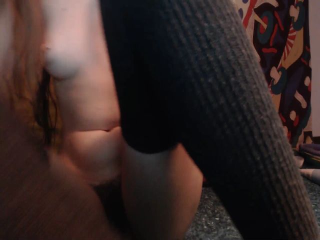 Live sex webcam photo for RoxieGBIV #271363597