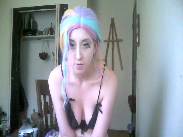 Live sex webcam photo for Alexiaishot #271369847