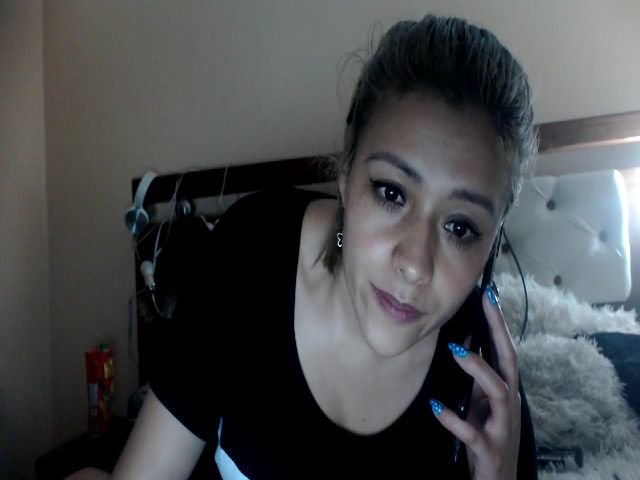 Live sex webcam photo for Emily_sweet2 #271376354