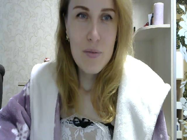 Live sex webcam photo for TrisMery #271369468