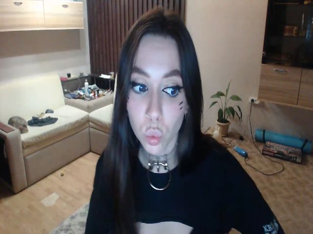 Live sex webcam photo for SonyaKotik #271371332