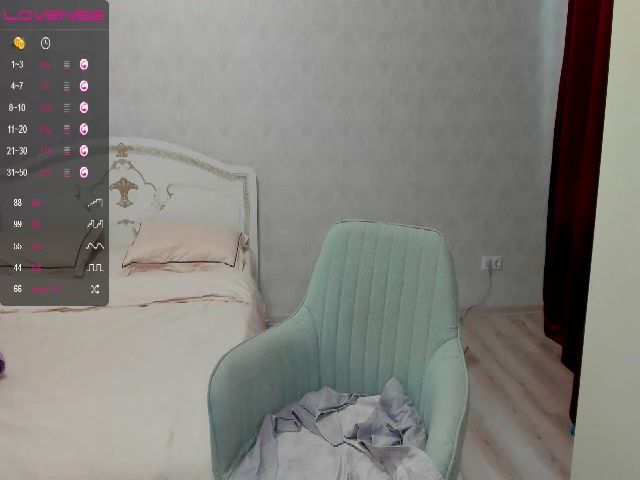 Live sex webcam photo for PassionGi #271369122