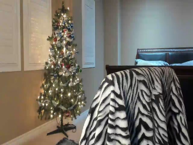 Live sex webcam photo for Ms_Wetnwild #271363814