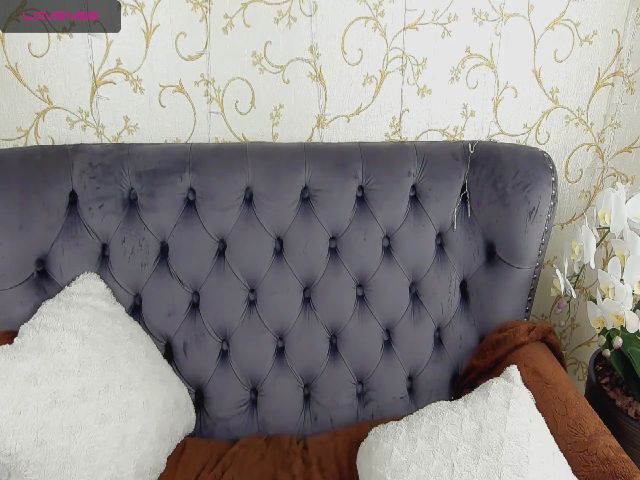 Live sex webcam photo for KeysyRock #271363170