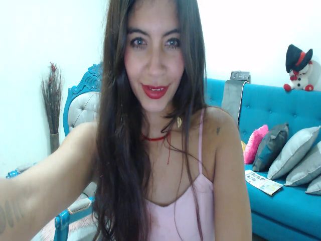 Live sex webcam photo for BLUE_DIAMOND3 #271363316