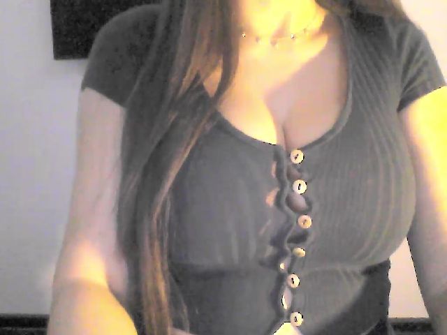 Live sex webcam photo for Lucky_V #271374308