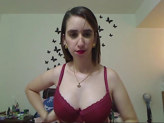 Live sex webcam photo for Scarlettbonn #271370884