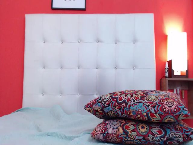 Live sex webcam photo for TAMMY_ANDRADE #271375258