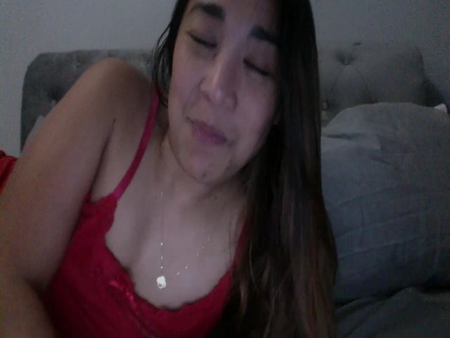 Live sex webcam photo for NewKristine23 #271360613