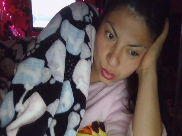 Live sex webcam photo for sailor_ruby7 #271369219