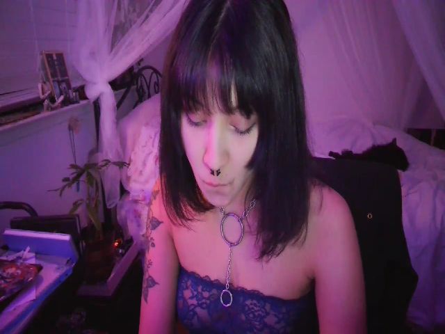 Live sex webcam photo for hazy666 #271363105