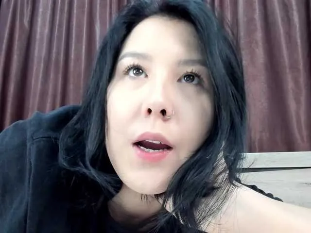 Live sex webcam photo for autumn-frost #271368420