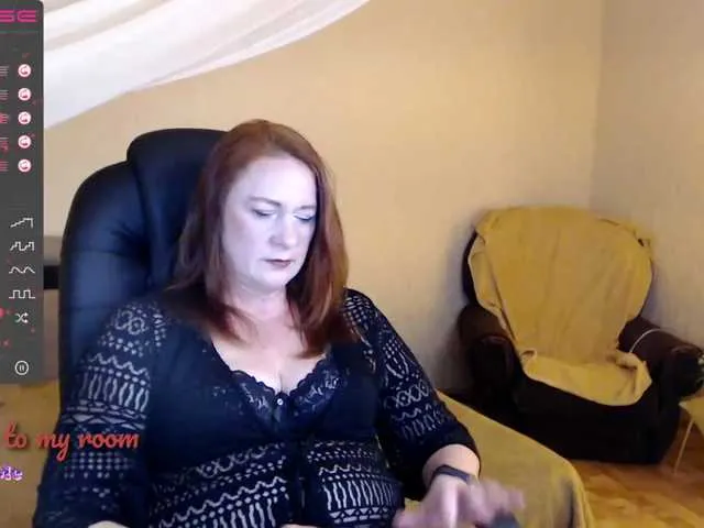 Live sex webcam photo for Alice333 #271372623