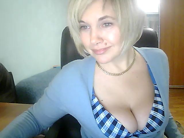 Live sex webcam photo for Vivid_Glance #271375564