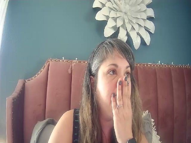 Live sex webcam photo for Laural55 #271374003
