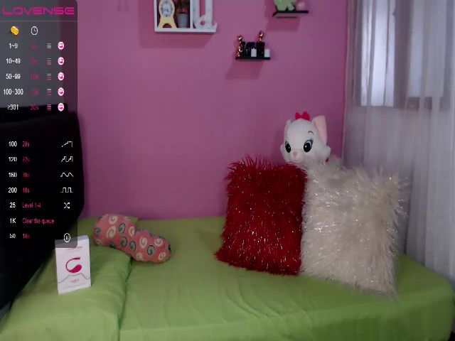 Live sex webcam photo for Crystal_sweet #271375432