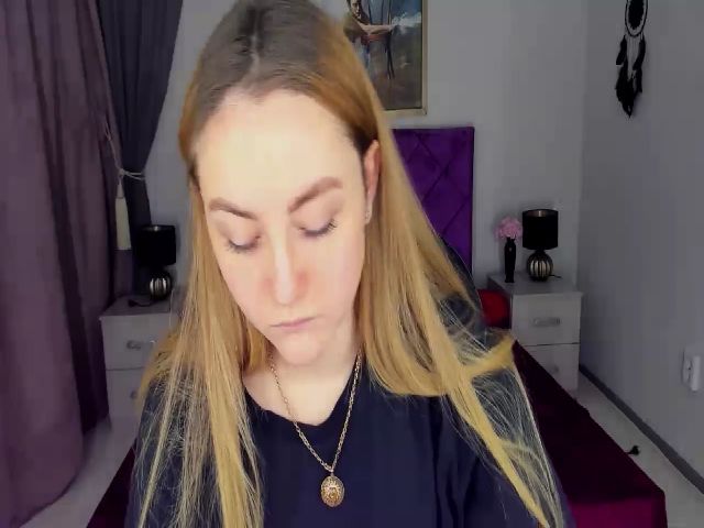 Live sex webcam photo for SeveiGold #271367727