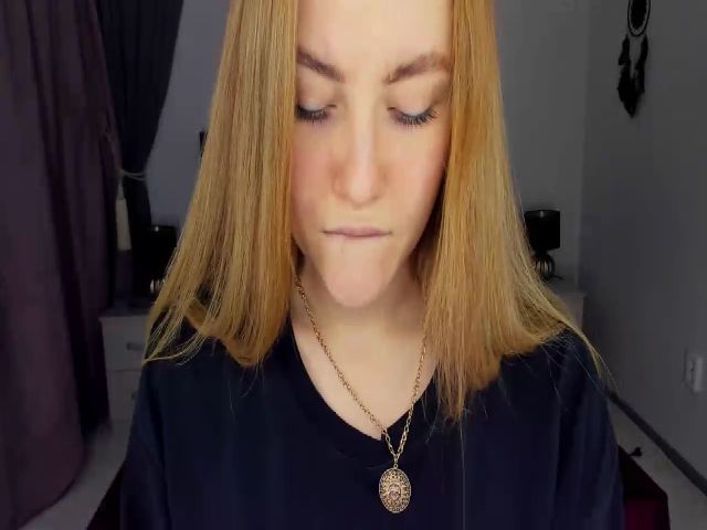 Live sex webcam photo for SeveiGold #271368964