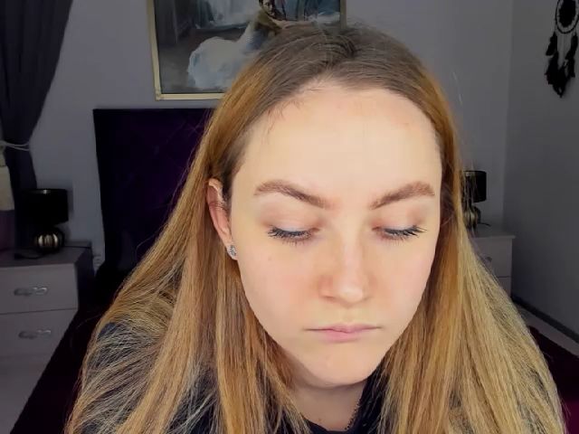 Live sex webcam photo for SeveiGold #271369486