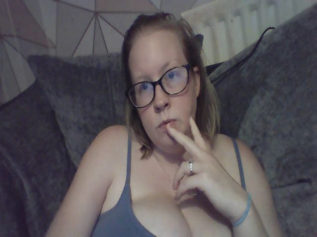 Live sex webcam photo for Bratty_Kitten #271372645