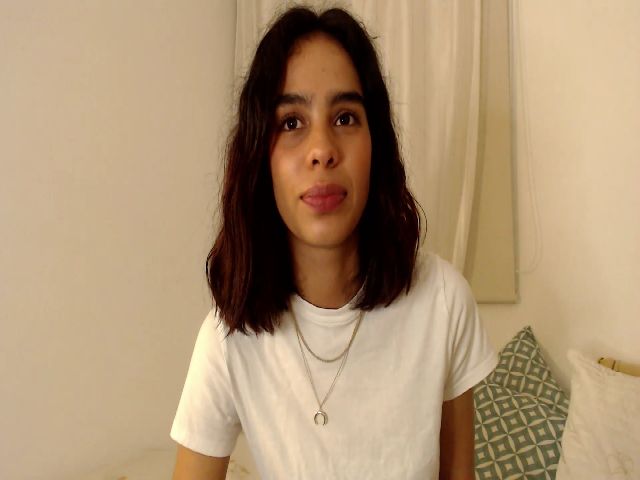 Live sex webcam photo for VioletaParr #271362375