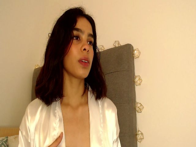 Live sex webcam photo for VioletaParr #271374408