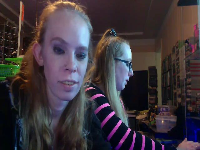 Live sex webcam photo for PrincessV7 #271367059