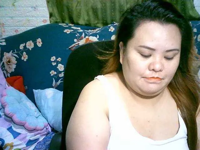 Live sex webcam photo for Asianlyn #271372622
