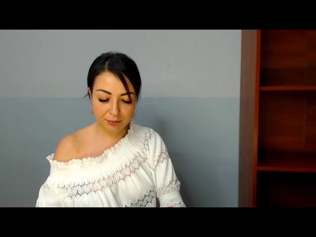 Live sex webcam photo for Liragan #271369706