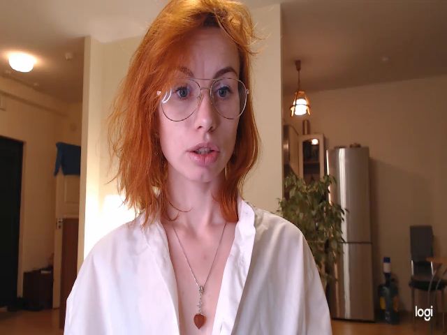 Live sex webcam photo for RedheadMila #271371199