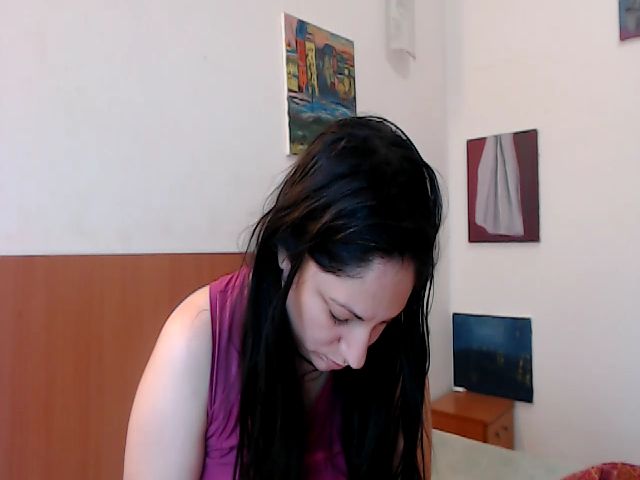 Live sex webcam photo for Amandastar1 #271367414
