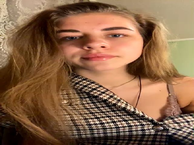 Live sex webcam photo for Dancelady18 #271375360