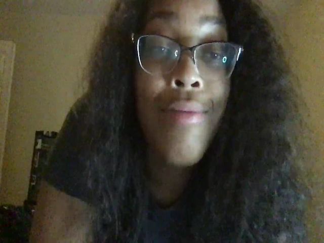 Live sex webcam photo for LoverGirl4200 #271362788