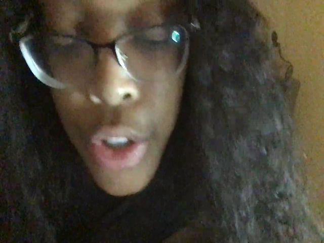 Live sex webcam photo for LoverGirl4200 #271363276