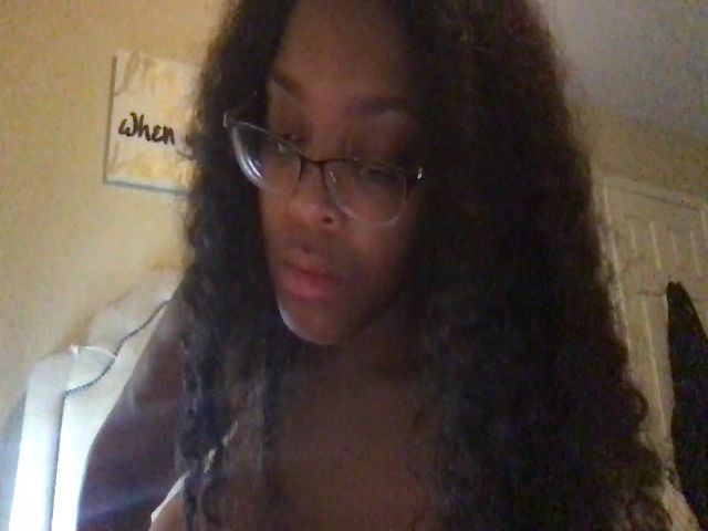 Live sex webcam photo for LoverGirl4200 #271364089