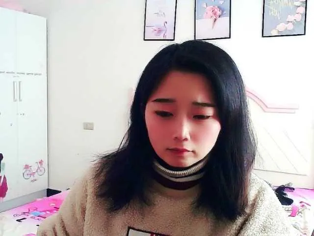 Live sex webcam photo for Kumamong #271381153