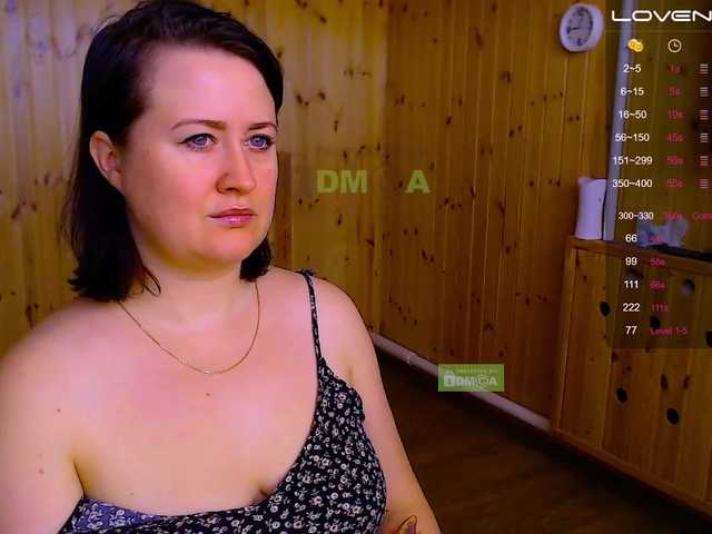 Live sex webcam photo for NewAnna #271380957