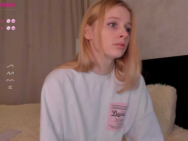 Live sex webcam photo for LesyaPrincess #271376611