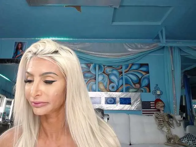 Live sex webcam photo for adrianna_fox #287953271