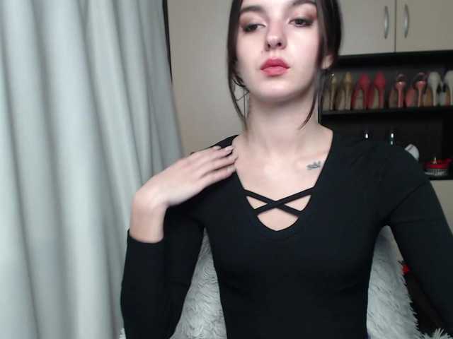 Live sex webcam photo for -LadyLUCK- #271388308