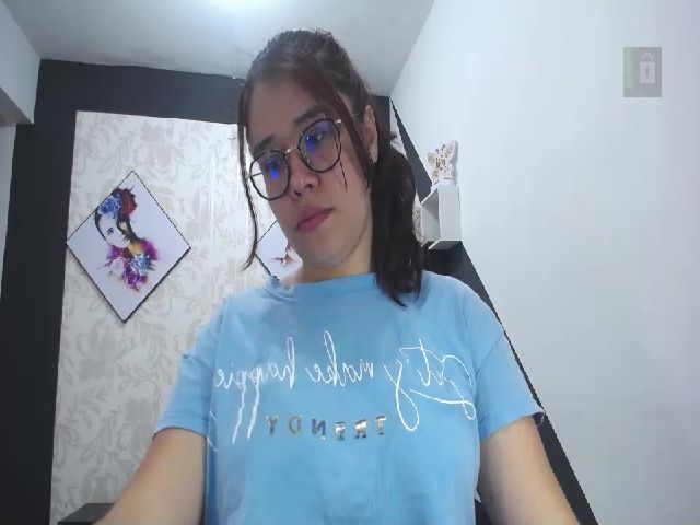 Live sex webcam photo for Marylin_hot10 #271390329