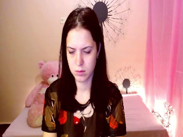 Live sex webcam photo for Antonia_W_ #271381767