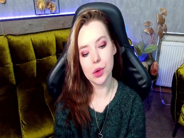 Live sex webcam photo for Helen_Mayer #271387328