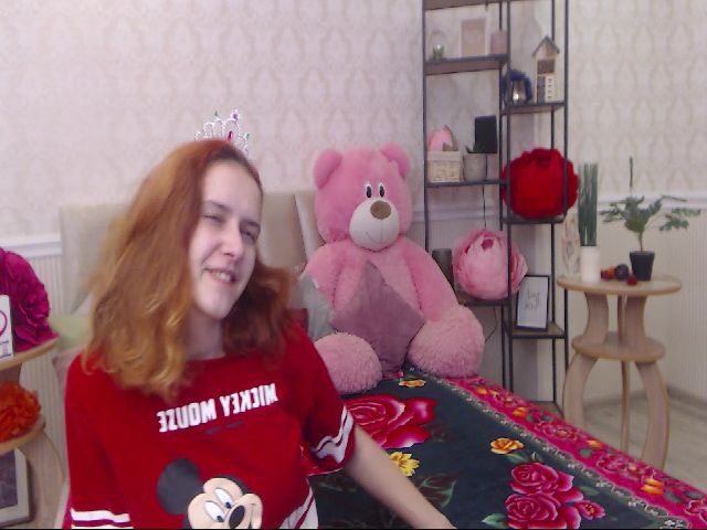 Live sex webcam photo for IrisNichols #271390588