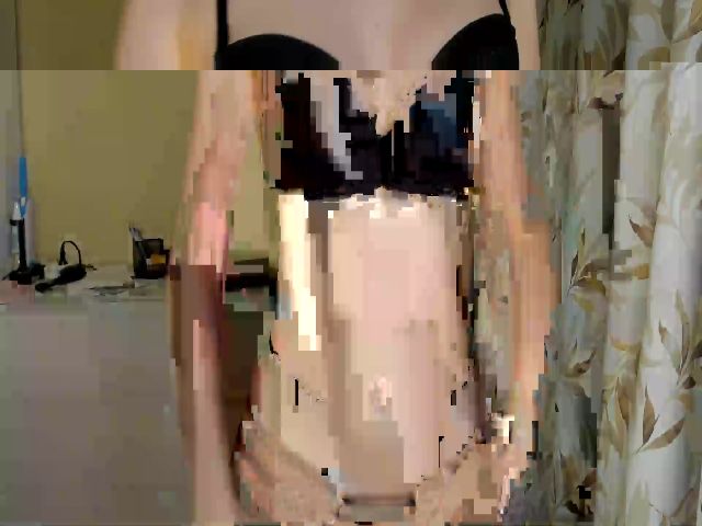 Live sex webcam photo for GretaMiln #271390483