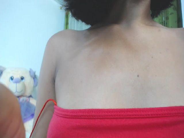 Live sex webcam photo for loli_love19 #271391771