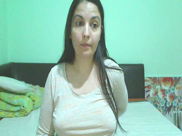 Live sex webcam photo for OneHotty #271378270